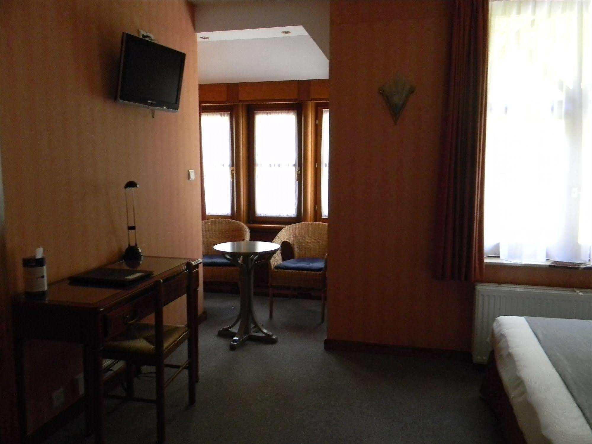 Hotel Du Roy 부용 외부 사진